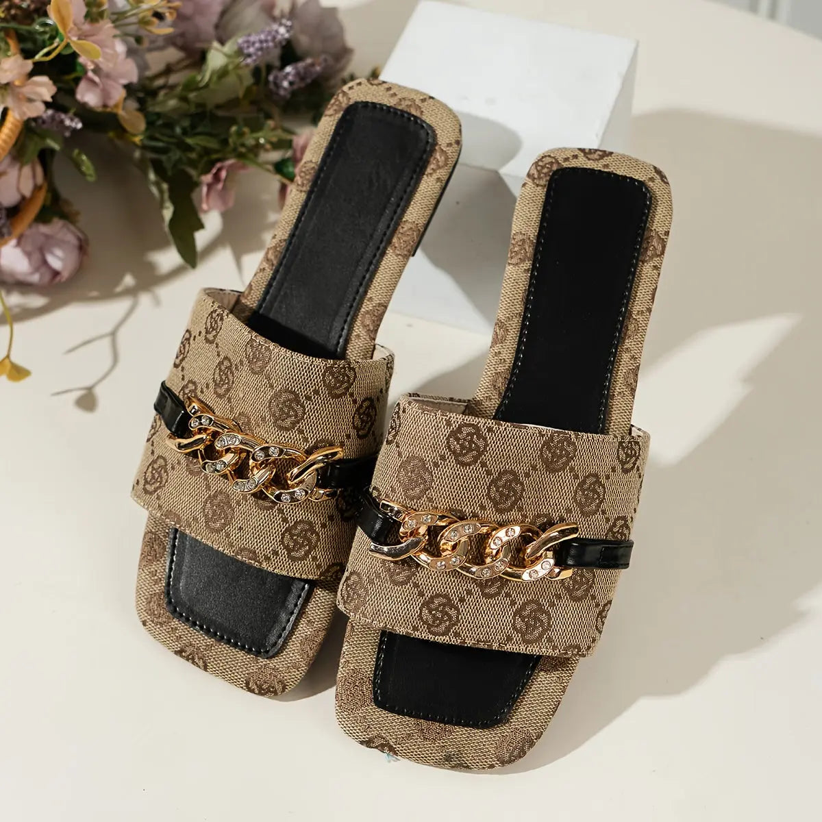 Women's Fashion Slide Sandals With Chain Accents, Comfortable Slip-on Summer Footwear - NEXTRENDBAHRAIN