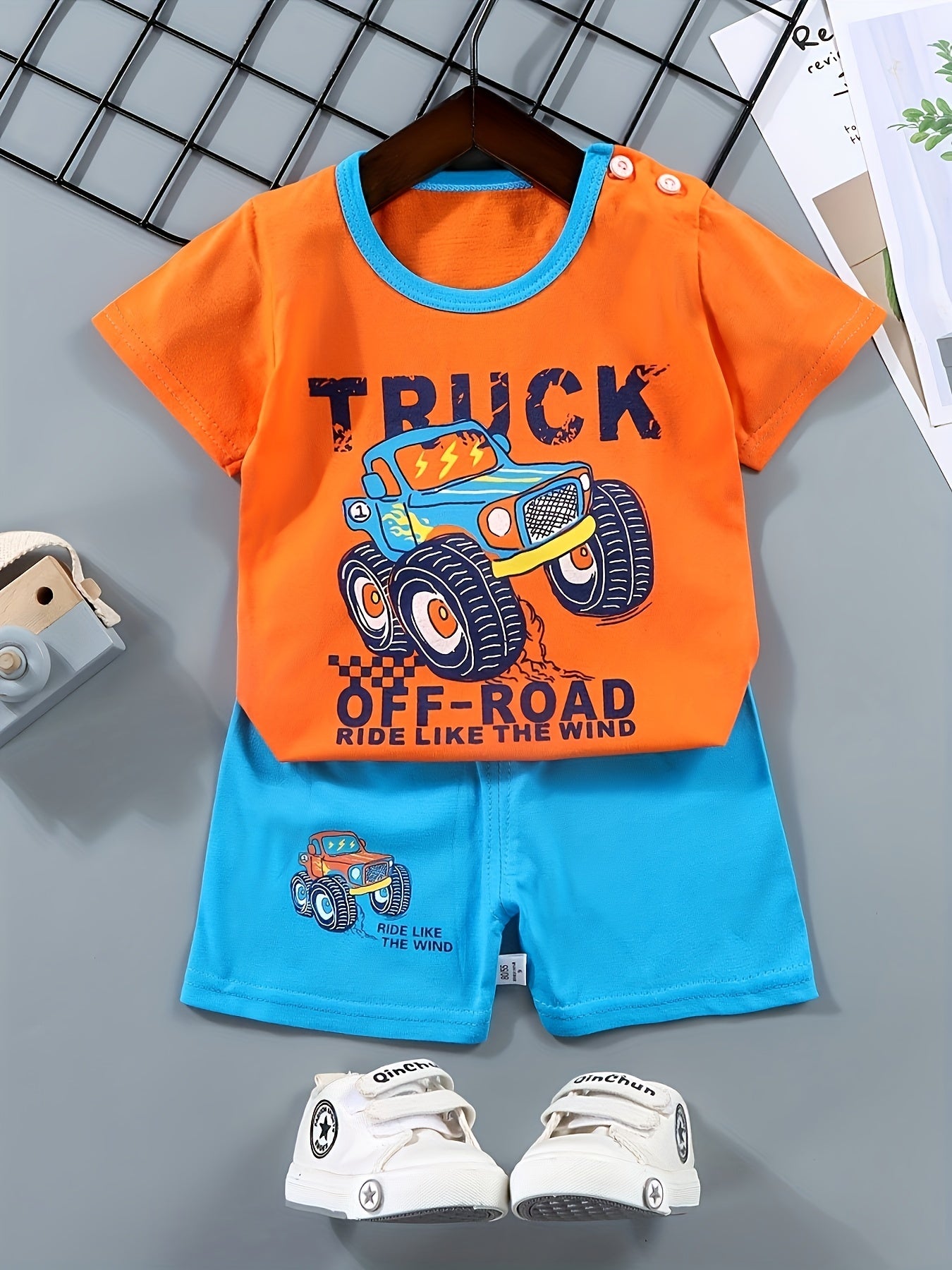 2pcs Boys Casual Cotton Color Block Crocodile Print Short Sleeve Tees & Shorts Set, Summer Kids Outfits - NEXTRENDBAHRAIN