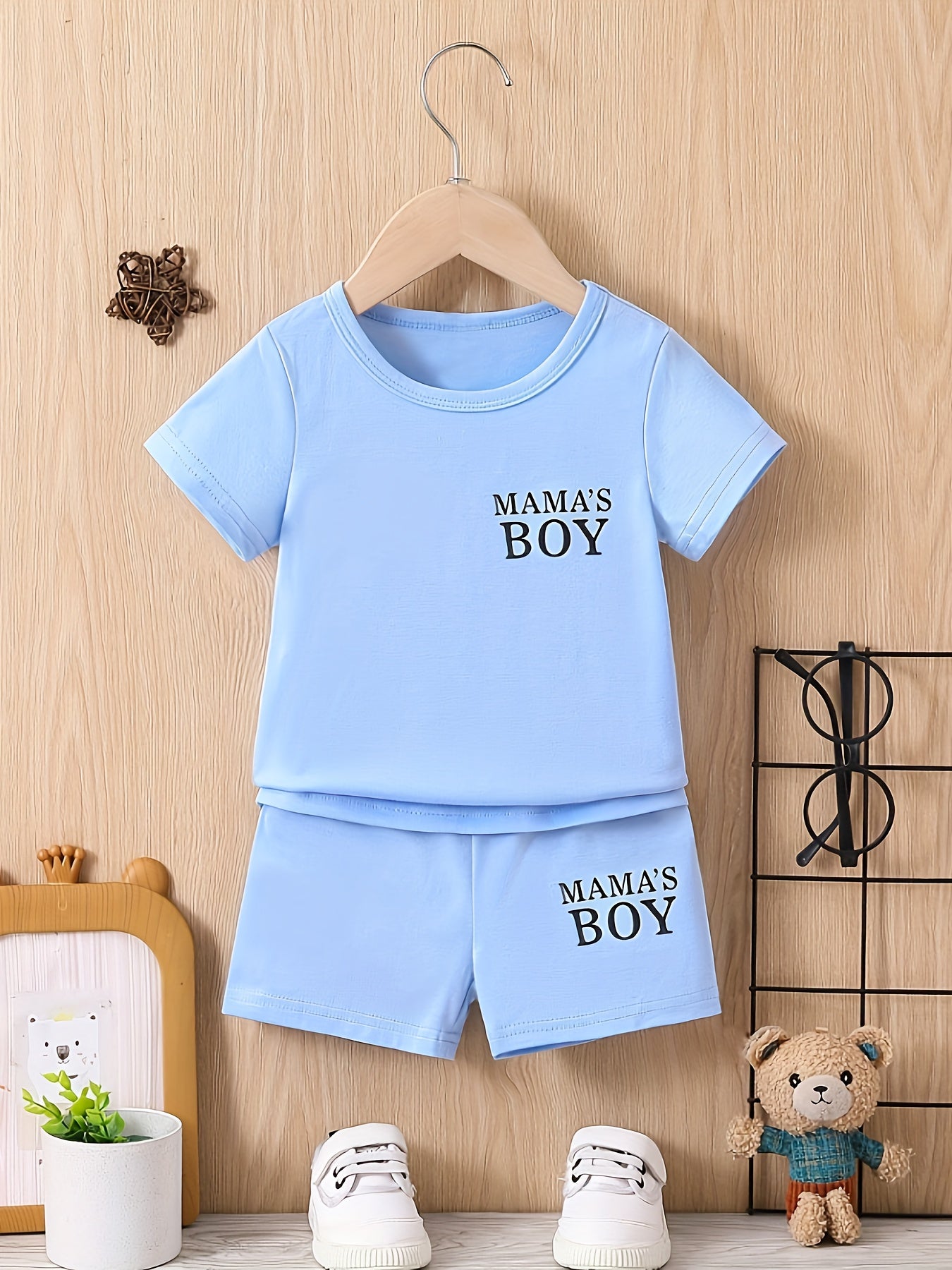 2pcs Baby Boy's Casual Crew Neck Short Sleeve "Mama's Boy" Print T-shirt & Shorts Set, Baby Kid's Clothes For Summer - NEXTRENDBAHRAIN