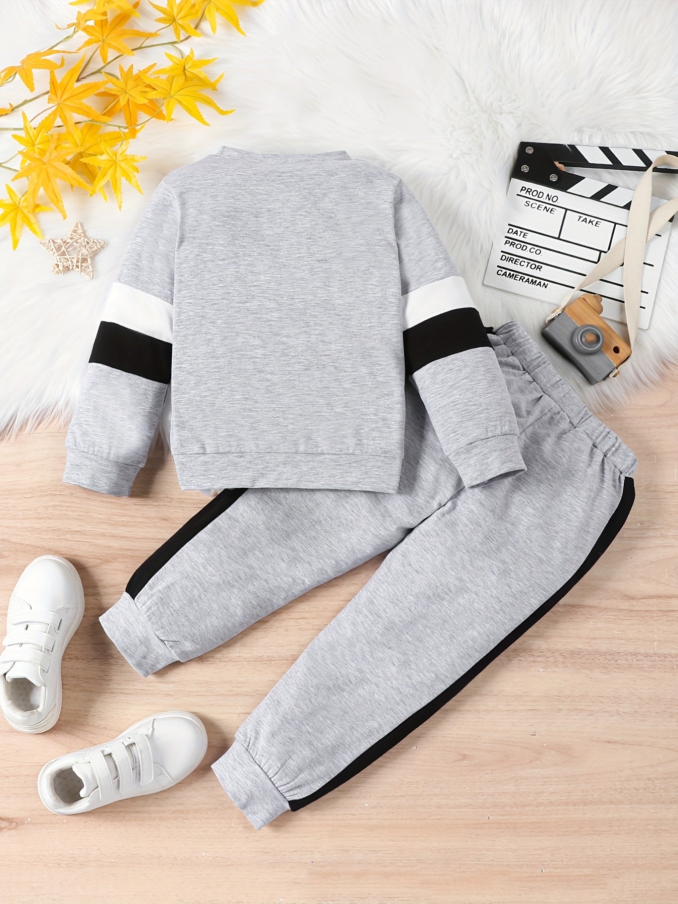 Kids Boys Green Circle Neck Long Sleeve Sweatshirt & Sweatpants Set Baby Set Kids Clothes - NEXTRENDBAHRAIN