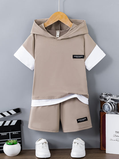 2pcs Boys Casual Label Patched Short Sleeve Hooded T-shirt & Shorts Set, Comfy Summer Boys Clothes - NEXTRENDBAHRAIN