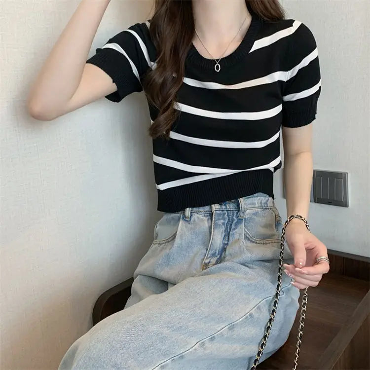 1pc Contrasting Striped Knitted Short-sleeved Women's Summer Sense Niche Round Neck Ice Silk Slim Top T-Shirt - NEXTRENDBAHRAIN