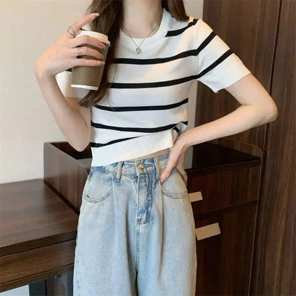 1pc Contrasting Striped Knitted Short-sleeved Women's Summer Sense Niche Round Neck Ice Silk Slim Top T-Shirt - NEXTRENDBAHRAIN