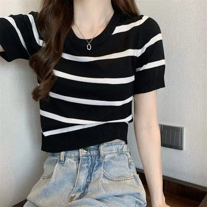 1pc Contrasting Striped Knitted Short-sleeved Women's Summer Sense Niche Round Neck Ice Silk Slim Top T-Shirt - NEXTRENDBAHRAIN