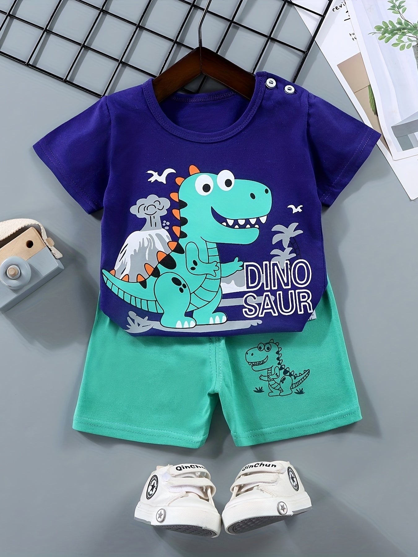 2pcs Boys Casual Cotton Color Block Crocodile Print Short Sleeve Tees & Shorts Set, Summer Kids Outfits - NEXTRENDBAHRAIN