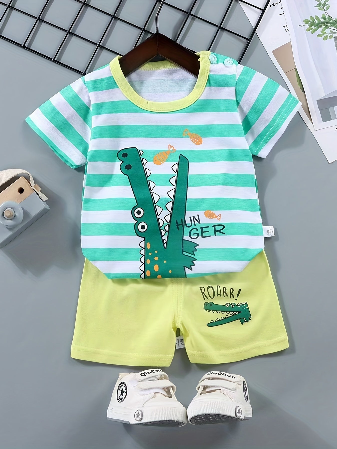 2pcs Boys Casual Cotton Color Block Crocodile Print Short Sleeve Tees & Shorts Set, Summer Kids Outfits - NEXTRENDBAHRAIN