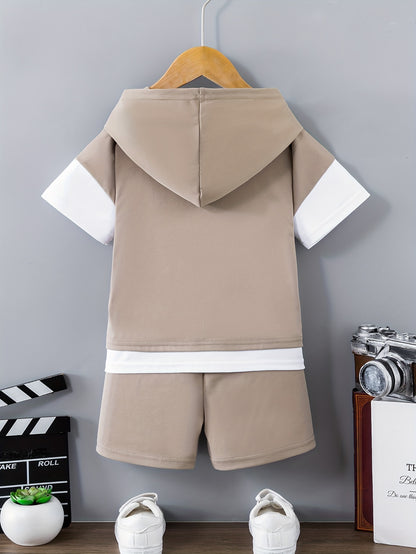 2pcs Boys Casual Label Patched Short Sleeve Hooded T-shirt & Shorts Set, Comfy Summer Boys Clothes - NEXTRENDBAHRAIN